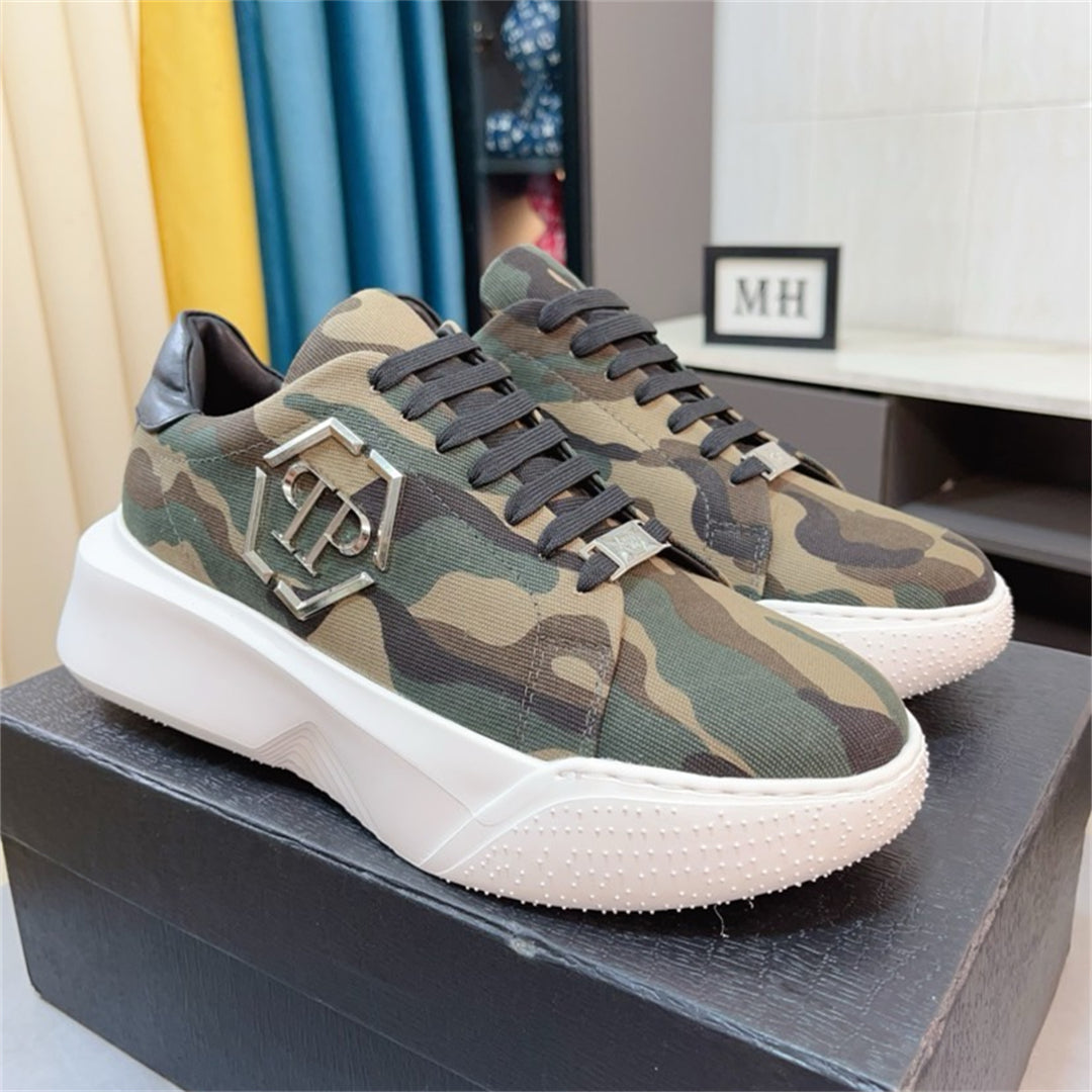PP Casual Fashion Skull Sneakers